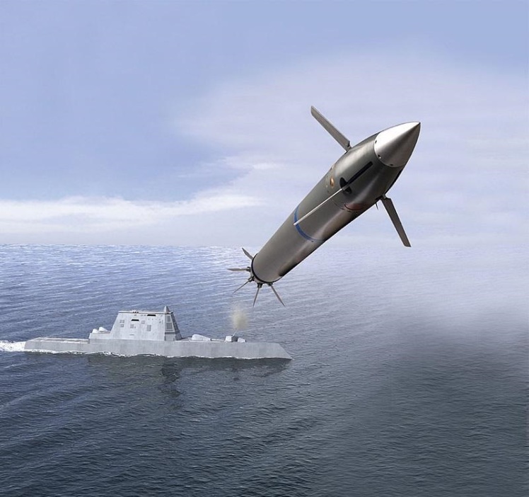 ناو جنگی رادار گریز زاموالت، توانمند و کارآمد، اما گران و غیر اقتصادی،